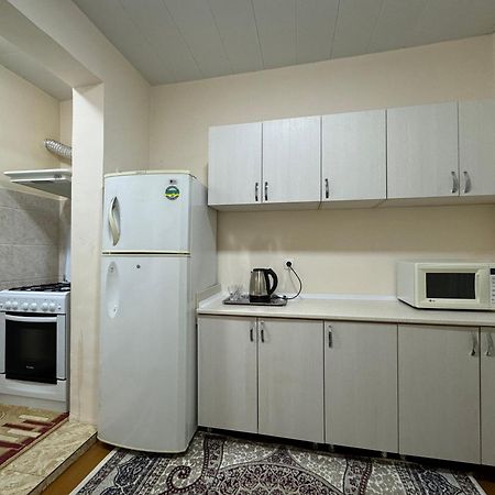 Yunusabad 7 Американский Посольство Taschkent Exterior foto